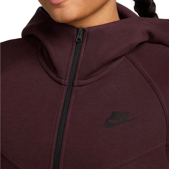 Nike Women's Tech Fleece Windrunner Full-Zip Hoodie, Burgundy/Black - Picture 2 of 4